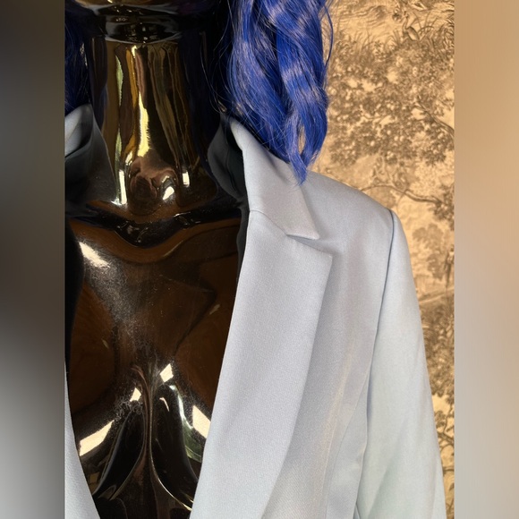 Light Blue Single-Breasted Suit - Picture 7 of 11